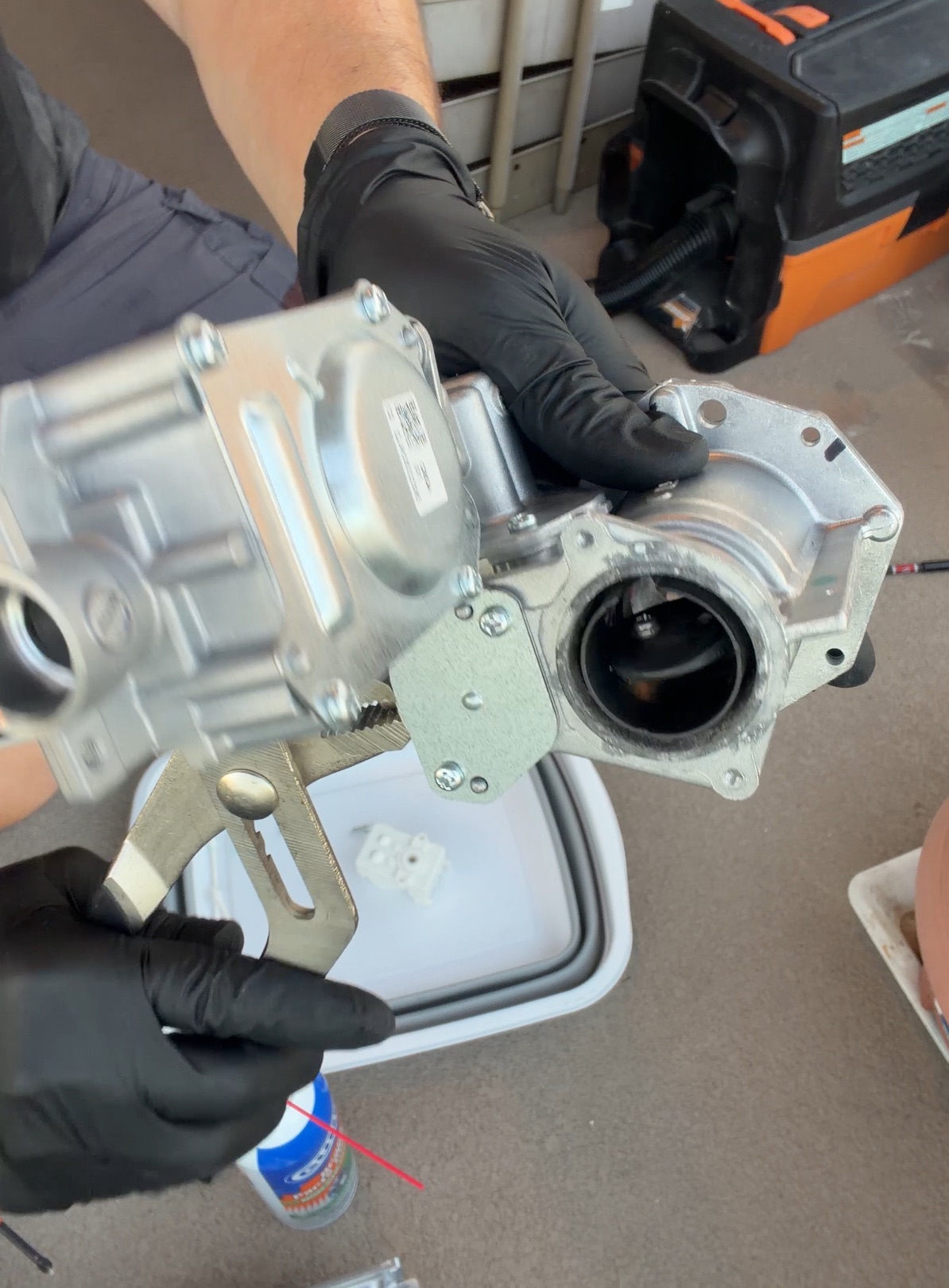 Rinnai Venturi control disc demonstrated in the open position