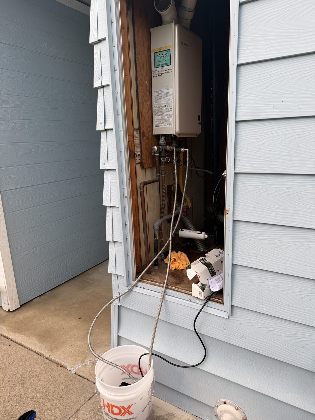 Tankless water heater flush Lake Forest